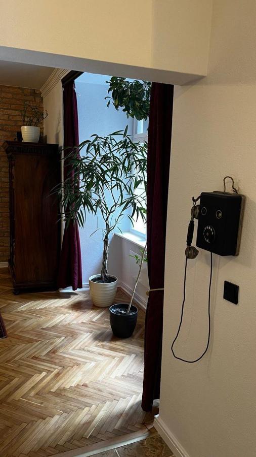 Varga Apartman Sopron Exterior photo