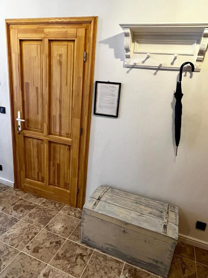 Varga Apartman Sopron Exterior photo
